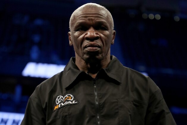 LAS VEGAS, NV - AUGUST 26:  Trainer Floyd Mayweather Sr. in the ring for his boxer Andrew Tabiti in his fight against Steve Cunningham in their cruiserweight bout on August 26, 2017 at T-Mobile Arena in Las Vegas, Nevada.  (Photo by Christian Petersen/Getty Images)