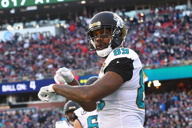 FOXBOROUGH, MA - JANUARY 21:  Marcedes Lewis #89 of the Jacksonville Jaguars celebrates after a touchdown in the first quarter during the AFC Championship Game against the New England Patriots at Gillette Stadium on January 21, 2018 in Foxborough, Massachusetts.  (Photo by Maddie Meyer/Getty Images)