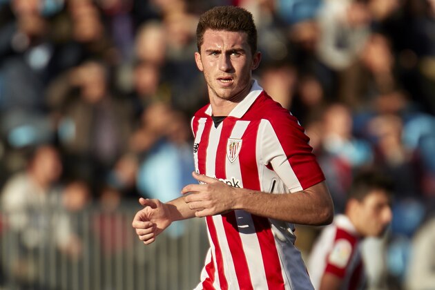 VIGO, SPAIN - NOVEMBER 05:  Aymeric Laporte of Athletic de Bilbao looks on during the La Liga match between Celta de Vigo and Athletic Club at Balaidos Stadium on November 5, 2017 in Vigo, Spain.  (Photo by fotopress/Getty Images)