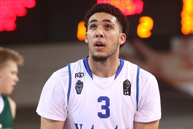 PRIENAI, LITHUANIA - JANUARY 09:  LiAngelo Ball of Vytautas Prienai in action during the match between Vytautas Prienai and Zalgiris Kauno on January 9, 2018 in Prienai, Lithuania.  (Photo by Alius Koroliovas/Getty Images)