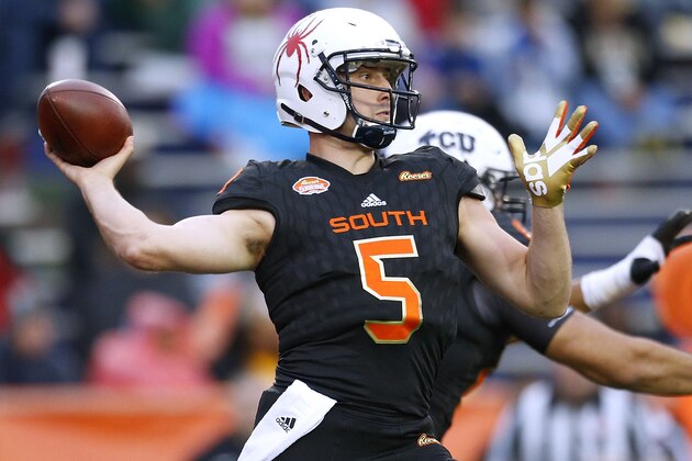 MOBILE, AL - JANUARY 27: Kyle Lauletta #5 of the South team throws the ball during the second half of the Reese's Senior Bowl against the the North team at Ladd-Peebles Stadium on January 27, 2018 in Mobile, Alabama.  (Photo by Jonathan Bachman/Getty Images)