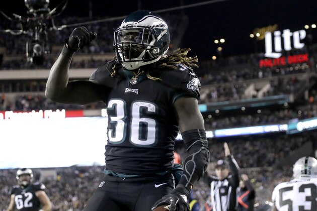 Philadelphia Eagles' Jay Ajayi celebrates after scoring touchdown during the first half of an NFL football game against the Oakland Raiders, Monday, Dec. 25, 2017, in Philadelphia. (AP Photo/Michael Perez)