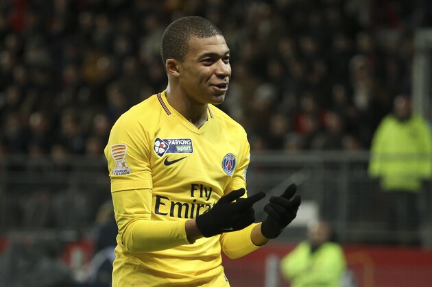 RENNES, FRANCE - JANUARY 30: Kylian Mbappe of PSG during the French League Cup (Coupe de la Ligue) match between Stade Rennais and Paris Saint Germain (PSG) at Roazhon Park on January 30, 2018 in Rennes, France. (Photo by Jean Catuffe/Getty Images)