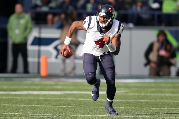 SEATTLE, WA - OCTOBER 29:  Deshaun Watson #4 of the Houston Texans runs with the ball during the game against the Seattle Seahawks at CenturyLink Field on October 29, 2017 in Seattle, Washington.  The Seahawks defeated the Texans 41-38.  (Photo by Rob Leiter via Getty Images)