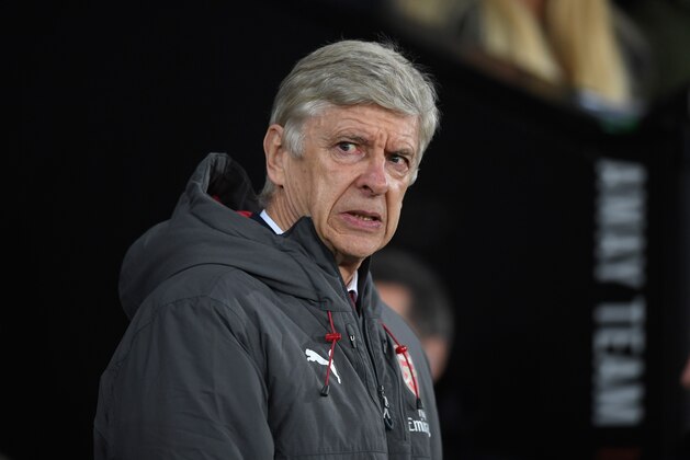 SWANSEA, WALES - JANUARY 30:  Arsenal manager Arsene Wenger reacts before  the Premier League match between Swansea City and Arsenal at Liberty Stadium on January 30, 2018 in Swansea, Wales.  (Photo by Stu Forster/Getty Images)