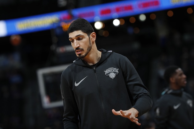 New York Knicks center Enes Kanter (00) in the first half of an NBA basketball game Thursday, Jan. 25, 2018, in Denver. (AP Photo/David Zalubowski)