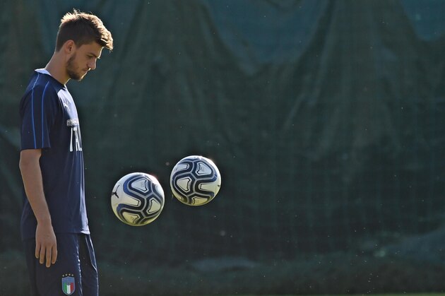 Italy defender Daniele Rugani attends a training session ahead of Friday's World Cup group G qualifying soccer match against Macedonia, at the Coverciano training center, near Florence, Italy, Wednesday, Oct. 4, 2017.  (Maurizio Degl'Innocenti/ANSA via AP)