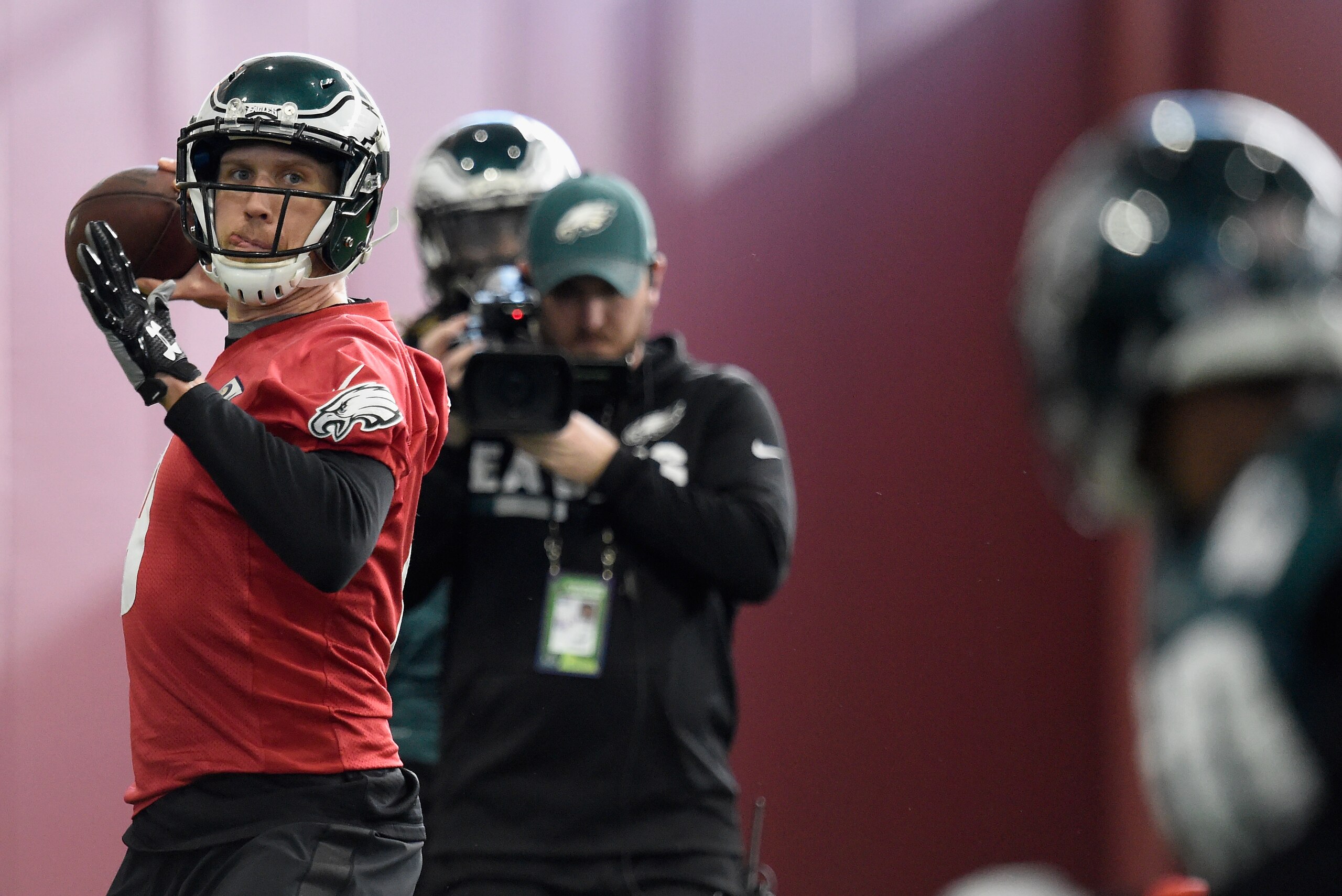 MINNEAPOLIS, MN - FEBRUARY 01: Nick Foles #9 of the Philadelphia Eagles passes the ball during Super Bowl LII practice on February 1, 2018 at the University of Minnesota in Minneapolis, Minnesota. The Philadelphia Eagles will face the New England Patriots in Super Bowl LII on February 4th. (Photo by Hannah Foslien/Getty Images)