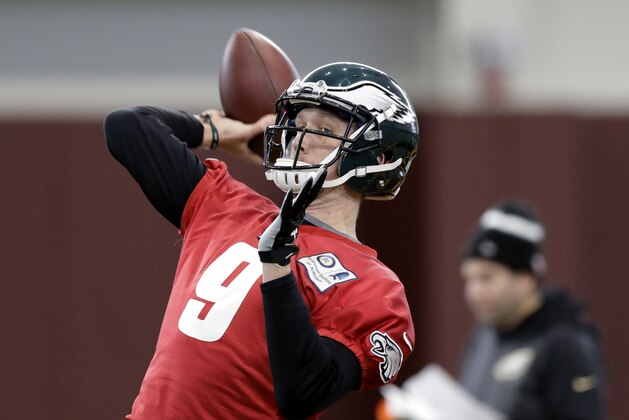 Philadelphia Eagles quarterback Nick Foles (9) throws during a practice for the NFL Super Bowl 52 football game Friday, Feb. 2, 2018, in Minneapolis. Philadelphia is scheduled to face the New England Patriots Sunday. (AP Photo/Eric Gay)