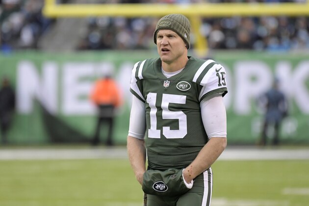 New York Jets quarterback Josh McCown (15) looks on during the second half of an NFL football game against the Carolina Panthers, Sunday, Nov. 26, 2017, in East Rutherford, N.J. (AP Photo/Bill Kostroun)