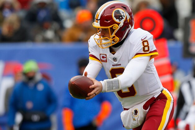 EAST RUTHERFORD, NJ - DECEMBER 31:  (NEW YORK DAILIES OUT)   Kirk Cousins #8 of the Washington Redskins in action against the New York Giants on December 31, 2017 at MetLife Stadium in East Rutherford, New Jersey. The Giants defeated the Redskins 18-10.  (Photo by Jim McIsaac/Getty Images)