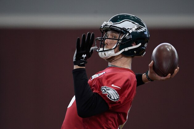 MINNEAPOLIS, MN - FEBRUARY 02: Nick Foles #9 of the Philadelphia Eagles passes the ball during Super Bowl LII practice on February 2, 2018 at the University of Minnesota in Minneapolis, Minnesota. The Philadelphia Eagles will face the New England Patriots in Super Bowl LII on February 4th. (Photo by Hannah Foslien/Getty Images)
