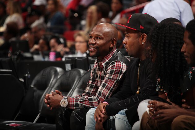 MIAMI, FL - JANUARY 25:   Floyd Mayweather Jr. seen at the game between the Sacramento Kings and the Miami Heat on January 25, 2018 at AmericanAirlines Arena in Miami, Florida. NOTE TO USER: User expressly acknowledges and agrees that, by downloading and or using this Photograph, user is consenting to the terms and conditions of the Getty Images License Agreement. Mandatory Copyright Notice: Copyright 2018 NBAE (Photo by Issac Baldizon/NBAE via Getty Images)