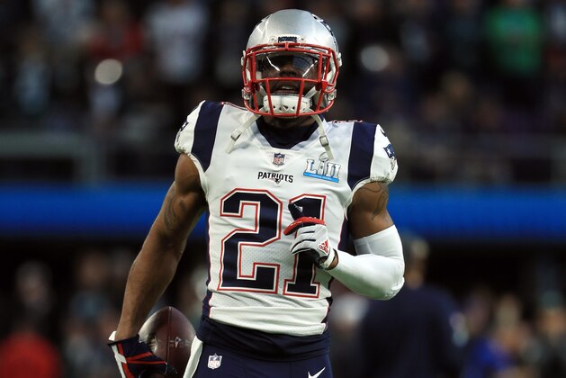 MINNEAPOLIS, MN - FEBRUARY 04:  Malcolm Butler #21 of the New England Patriots warms up prior to Super Bowl LII against the Philadelphia Eagles at U.S. Bank Stadium on February 4, 2018 in Minneapolis, Minnesota.  (Photo by Mike Ehrmann/Getty Images)