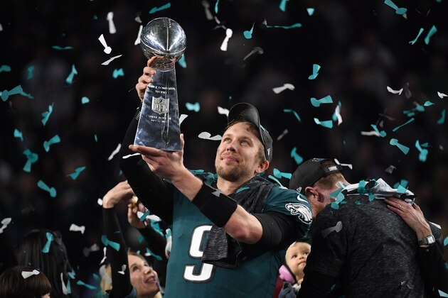 Philadephia Eagles quarterback Nick Foles celebrates after winning Super Bowl LII against the New England Patriots at US Bank Stadium in Minneapolis, Minnesota, on February 4, 2018.
The Eagles won 41-33 / AFP PHOTO / TIMOTHY A. CLARY        (Photo credit should read TIMOTHY A. CLARY/AFP/Getty Images)