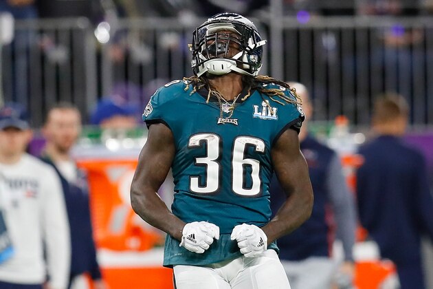 MINNEAPOLIS, MN - FEBRUARY 04:  Jay Ajayi #36 of the Philadelphia Eagles celebrates the play during the second quarter against the New England Patriots in Super Bowl LII at U.S. Bank Stadium on February 4, 2018 in Minneapolis, Minnesota.  (Photo by Kevin C. Cox/Getty Images)