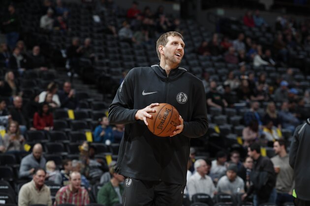 Dallas Mavericks forward Dirk Nowitzki (41) in the first half of an NBA basketball game Saturday, Jan. 27, 2018, in Denver. (AP Photo/David Zalubowski)