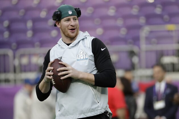 Philadelphia Eagles quarterback Carson Wentz throws before the NFL Super Bowl 52 football game against the New England Patriots Sunday, Feb. 4, 2018, in Minneapolis. (AP Photo/Matt Slocum)