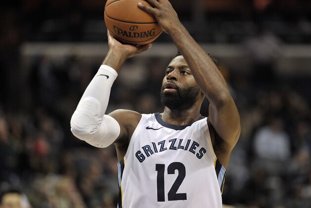 Memphis Grizzlies guard Tyreke Evans (12) plays in the second half of an NBA basketball game against the Sacramento Kings Friday, Jan. 19, 2018, in Memphis, Tenn. (AP Photo/Brandon Dill)