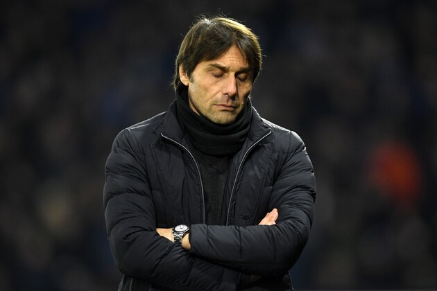 WATFORD, ENGLAND - FEBRUARY 05:  Antonio Conte, Manager of Chelsea looks dejected during the Premier League match between Watford and Chelsea at Vicarage Road on February 5, 2018 in Watford, England.  (Photo by Michael Regan/Getty Images)