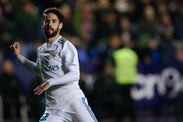 VALENCIA, SPAIN - FEBRUARY 3: Isco of Real Madrid during the La Liga Santander  match between Levante v Real Madrid at the Estadi Ciutat de Valencia on February 3, 2018 in Valencia Spain (Photo by Jeroen Meuwsen/Soccrates/Getty Images)