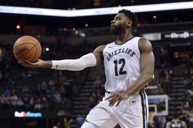 Memphis Grizzlies guard Tyreke Evans (12) plays in the second half of an NBA basketball game against the New Orleans Pelicans Wednesday, Jan. 10, 2018, in Memphis, Tenn. (AP Photo/Brandon Dill)