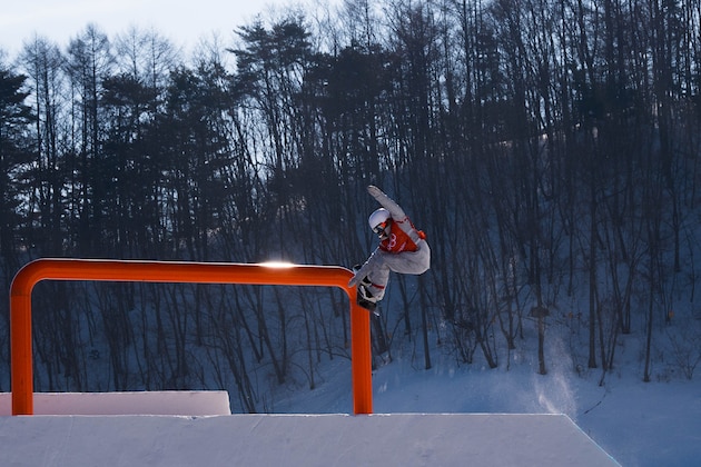PYEONGCHANG-GUN, SOUTH KOREA - FEBRUARY 07:  Jamie Anderson of the United States in action during a slope style training session ahead of the PyeongChang 2018 Winter Olympic Games at Bokwang Phoenix Snow Park on February 7, 2018 in Pyeongchang-gun, South Korea.  (Photo by David Ramos/Getty Images)