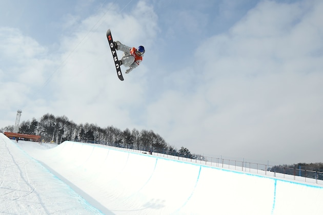 PYEONGCHANG-GUN, SOUTH KOREA - FEBRUARY 09:  Snowboarder Ben Ferguson of the United States practices ahead of the PyeongChang 2018 Winter Olympic Games at Phoenix Snow Park on February 9, 2018 in Pyeongchang-gun, South Korea.  (Photo by David Ramos/Getty Images)