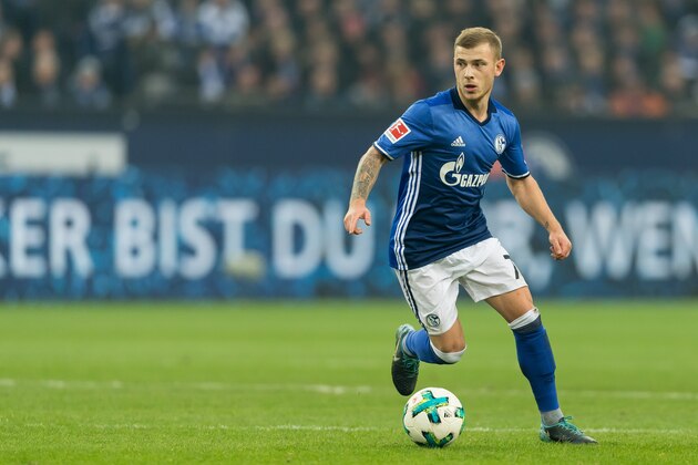GELSENKIRCHEN, GERMANY - FEBRUARY 03: Max Meyer of Schalke controls the ball during the Bundesliga match between FC Schalke 04 and SV Werder Bremen at Veltins-Arena on February 3, 2018 in Gelsenkirchen, Germany. (Photo by TF-Images/TF-Images via Getty Images)