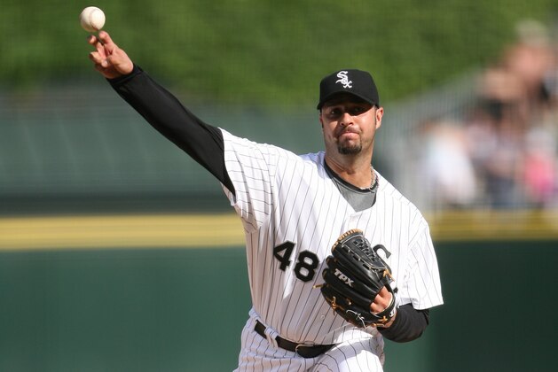 CHICAGO - JUNE 8:  Esteban Loaiza #48 of the Chicago White Sox pitches during the game against the Minnesota Twins at U.S. Cellular Field in Chicago, Illinois on June 8, 2008.  The White Sox defeated the Twins 12-2.  (Photo by Ron Vesely/MLB Photos via Getty Images)
