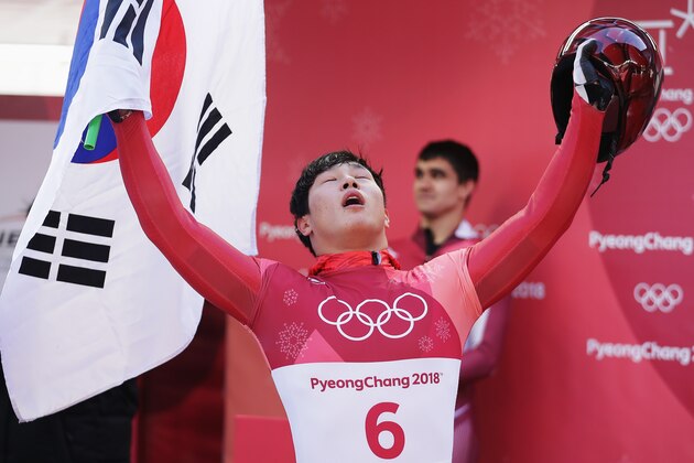 PYEONGCHANG-GUN, SOUTH KOREA - FEBRUARY 16:  Sungbin Yun of Korea celebrates winning the Men's Skeleton at Olympic Sliding Centre on February 16, 2018 in Pyeongchang-gun, South Korea.  (Photo by Richard Heathcote/Getty Images)