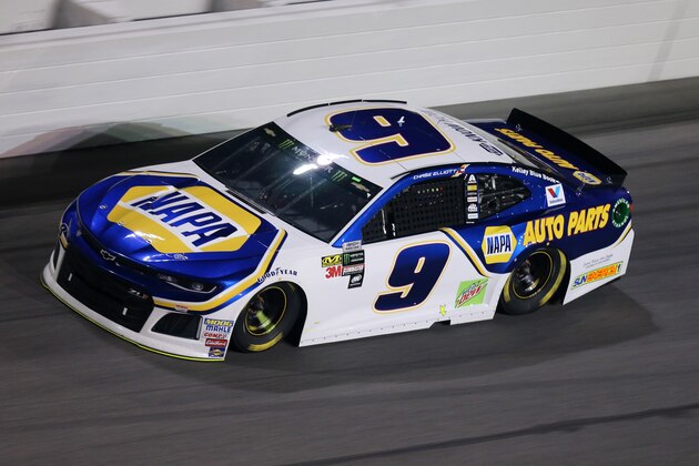 DAYTONA BEACH, FL - FEBRUARY 15:  Chase Elliott, driver of the #9 NAPA Auto Parts Chevrolet, races during the Monster Energy NASCAR Cup Series Can-Am Duel 2 at Daytona International Speedway on February 15, 2018 in Daytona Beach, Florida.  (Photo by Jerry Markland/Getty Images)