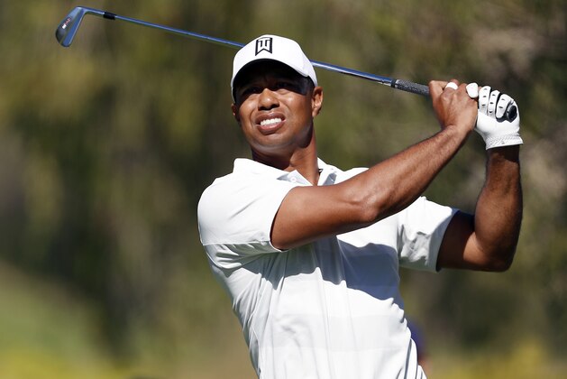 Tiger Woods tees off on the fourth hole during the second round of the Genesis Open golf tournament at Riviera Country Club, Friday, Feb. 16, 2018, in the Pacific Palisades area of Los Angeles. (AP Photo/Ryan Kang)