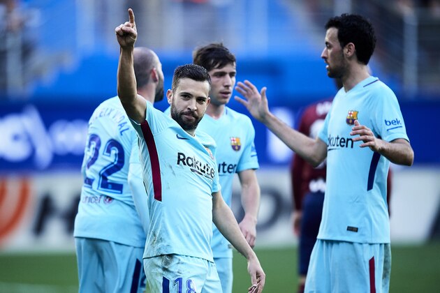 EIBAR, SPAIN - FEBRUARY 17:  Jordi Alba of FC Barcelona celebrates after scoring his team's second goal during the La Liga match between SD Eibar and FC Barcelona at Ipurua Municipal Stadium on February 17, 2018 in Eibar, Spain.  (Photo by Juan Manuel Serrano Arce/Getty Images)