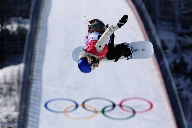 PYEONGCHANG-GUN, SOUTH KOREA - FEBRUARY 19: Anna Gasser of Austria competes during the Snowboard Ladies' Big Air Qualification on day 10 of the PyeongChang 2018 Winter Olympic Games at Alpensia Ski Jumping Centre on February 19, 2018 in Pyeongchang-gun, South Korea.  (Photo by Matthias Hangst/Getty Images)
