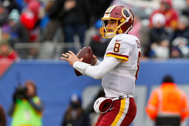 EAST RUTHERFORD, NJ - DECEMBER 31:  (NEW YORK DAILIES OUT)   Kirk Cousins #8 of the Washington Redskins in action against the New York Giants on December 31, 2017 at MetLife Stadium in East Rutherford, New Jersey. The Giants defeated the Redskins 18-10.  (Photo by Jim McIsaac/Getty Images)