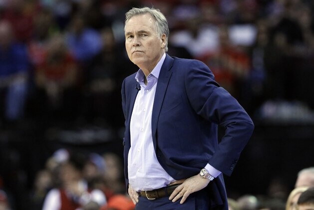 Houston Rockets head coach Mike D'Antoni during the second half of an NBA basketball game against the Golden State Warriors Saturday, Jan. 20, 2018, in Houston. (AP Photo/Michael Wyke)