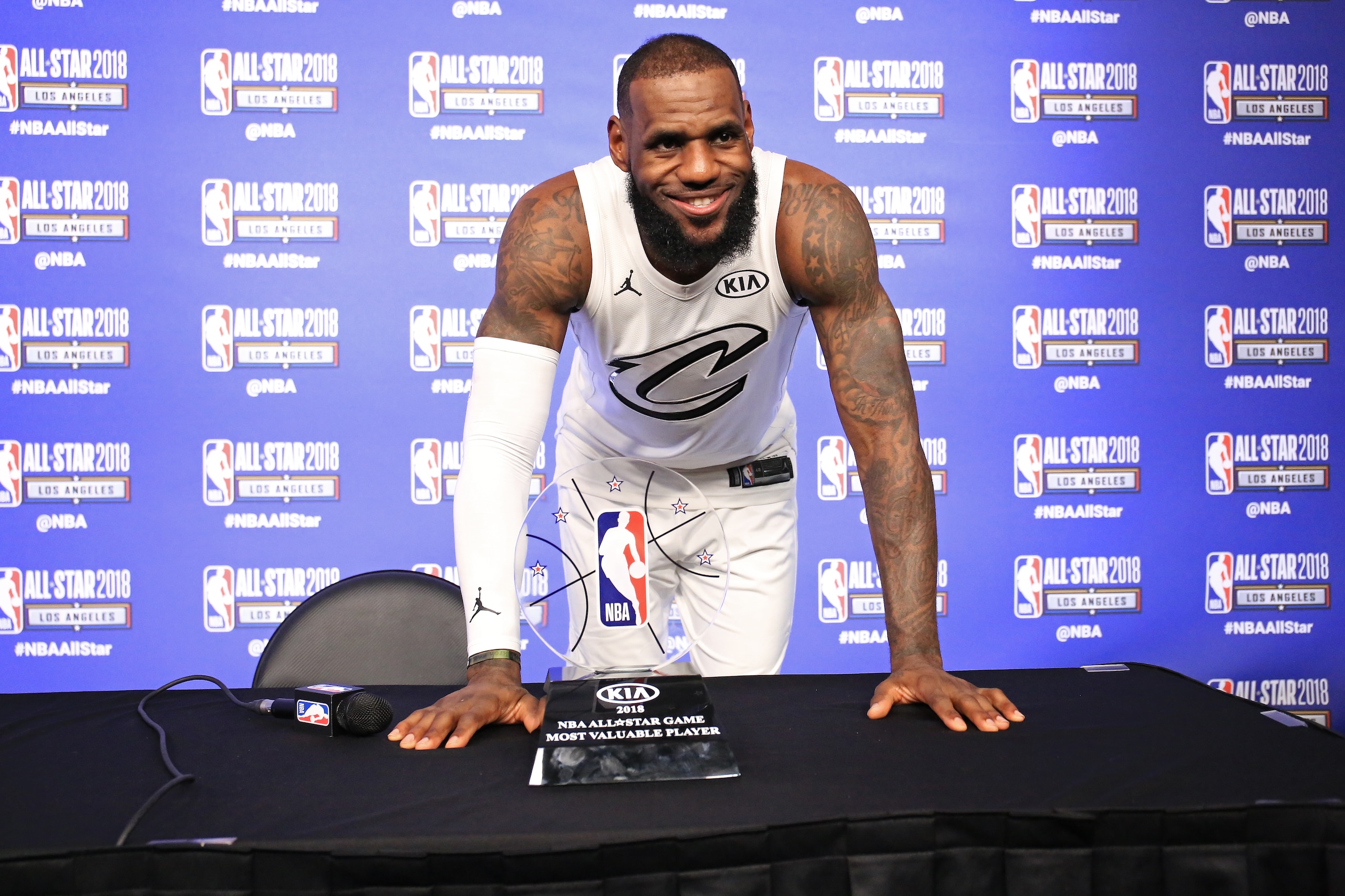 LOS ANGELES, CA - FEBRUARY 18: LeBron James #23 of Team LeBron poses for a photo with the Most Valuable Player Trophy during a press conference after the NBA All-Star Game as a part of 2018 NBA All-Star Weekend at STAPLES Center on February 18, 2018 in Los Angeles, California. NOTE TO USER: User expressly acknowledges and agrees that, by downloading and/or using this photograph, user is consenting to the terms and conditions of the Getty Images License Agreement.  Mandatory Copyright Notice: Copyright 2018 NBAE (Photo by Steven Baffo/NBAE via Getty Images)
