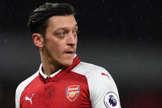 LONDON, ENGLAND - FEBRUARY 03: Mesut Ozil looks on during the Premier League match between Arsenal and Everton at Emirates Stadium on February 3, 2018 in London, England.  (Photo by Michael Regan/Getty Images)