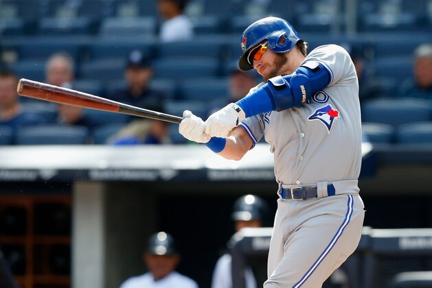 NEW YORK, NY - SEPTEMBER 30:  Josh Donaldson #20 of the Toronto Blue Jays in action against the New York Yankees at Yankee Stadium on September 30, 2017 in the Bronx borough of New York City. The Yankees defeated the Blue Jays 2-1.  (Photo by Jim McIsaac/Getty Images)