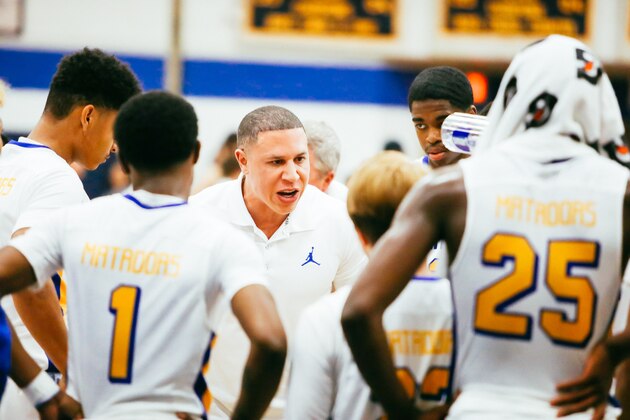 New York Knicks guard Mike Bibby is shown during media day at the Knicks training facility in Greenburgh, Monday, Dec. 12, 2011.  (AP Photo/Kathy Willens)