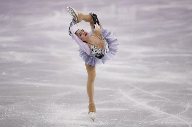 GANGNEUNG, SOUTH KOREA - FEBRUARY 21:  Alina Zagitova of Russia competes during the Ladies Single Skating Short Program on day twelve of the PyeongChang 2018 Winter Olympic Games at Gangneung Ice Arena on February 21, 2018 in Gangneung, South Korea.  (Photo by XIN LI/Getty Images)