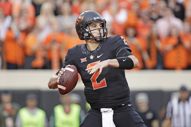 STILLWATER, OK - NOVEMBER 04: Quarterback Mason Rudolph #2 of the Oklahoma State Cowboys looks to throw against the Oklahoma Sooners at Boone Pickens Stadium on November 4, 2017 in Stillwater, Oklahoma. Oklahoma defeated Oklahoma State 62-52.  (Photo by Brett Deering/Getty Images)