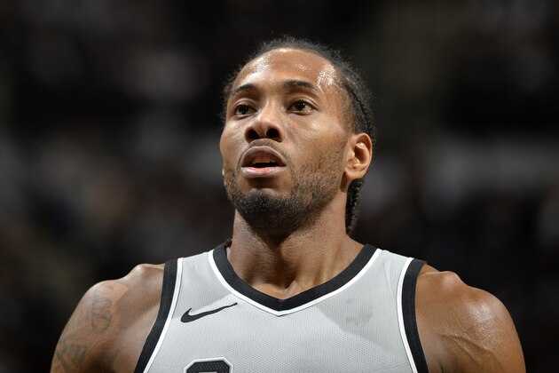 SAN ANTONIO, TX - JANUARY 13:  Kawhi Leonard #2 of the San Antonio Spurs looks on during the game against the Denver Nuggets on January 13, 2018 at the AT&T Center in San Antonio, Texas. NOTE TO USER: User expressly acknowledges and agrees that, by downloading and or using this photograph, user is consenting to the terms and conditions of the Getty Images License Agreement. Mandatory Copyright Notice: Copyright 2018 NBAE (Photos by Mark Sobhani/NBAE via Getty Images)