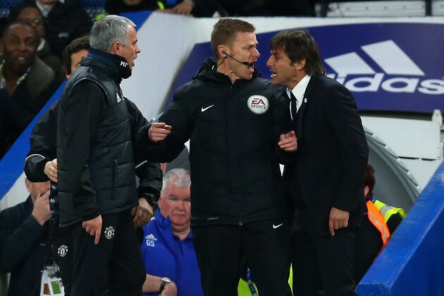LONDON, ENGLAND - MARCH 13: Jose Mourinho Manager of Manchester United and Antonio Conte manager of Chelsea have words and are separated by fourth official Mike Jones during The Emirates FA Cup Quarter-Final match between Chelsea and Manchester United at Stamford Bridge on March 13, 2017 in London, England. (Photo by Catherine Ivill - AMA/Getty Images)
