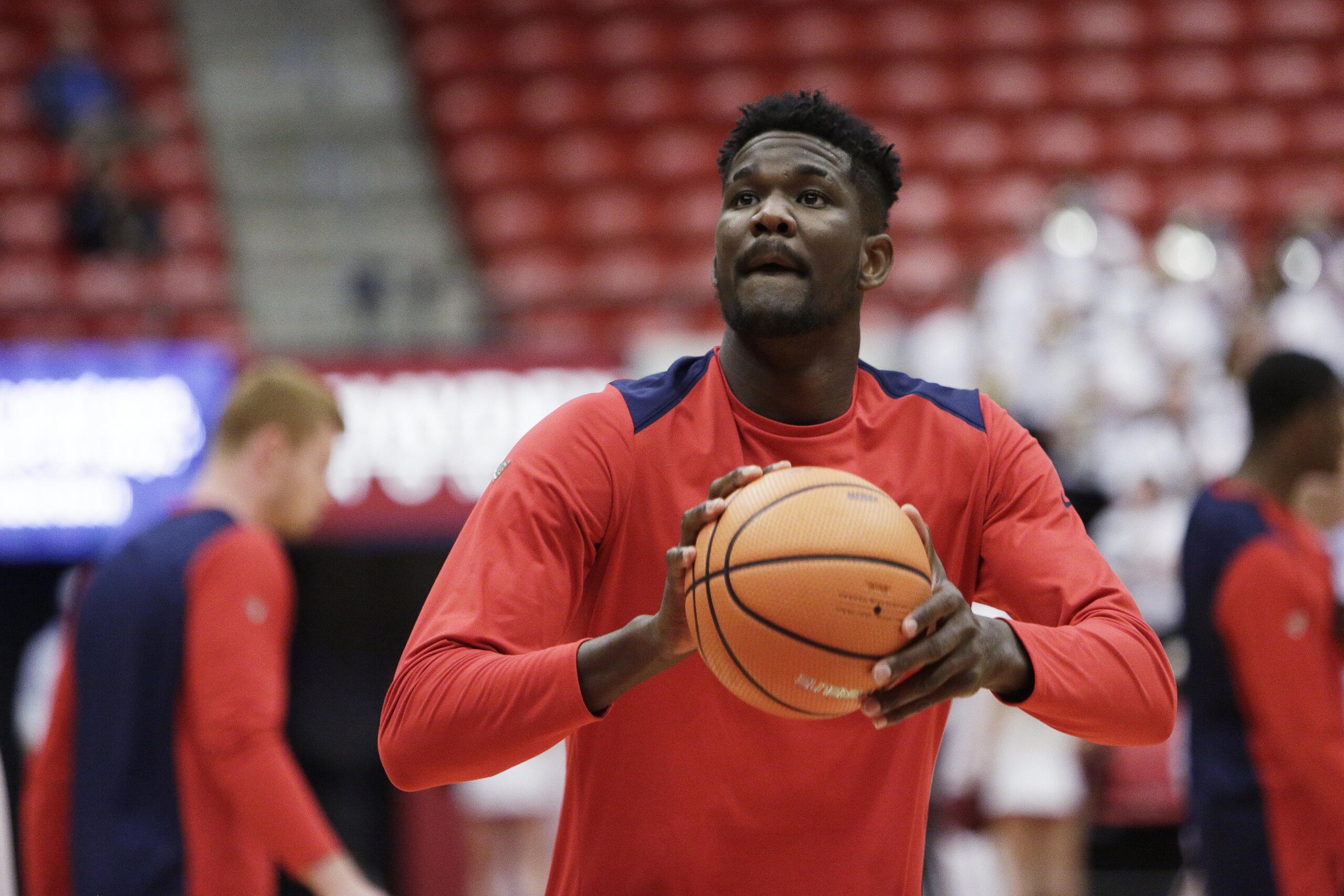 Arizona forward Deandre Ayton prepares to shoot a free throw before an NCAA college basketball game against Washington State in Pullman, Wash., Wednesday, Jan. 31, 2018. (AP Photo/Young Kwak)