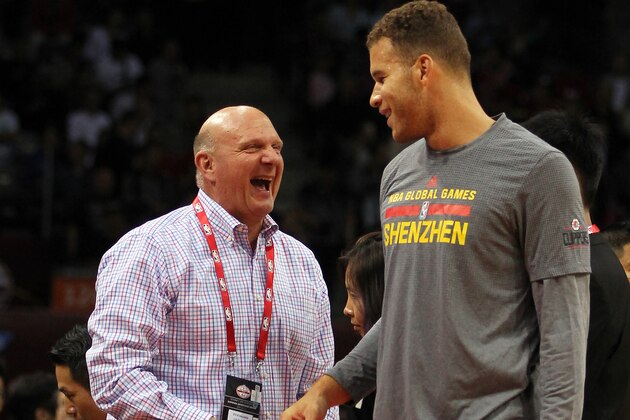 SHENZHEN, CHINA - OCTOBER 11:Steve Ballmer, owner of Los Angeles Clippers talks with Blake Griffin #32 of Los Angeles Clippers before the match between Charlotte Hornets and Los Angeles Clippers  as part of the 2015 NBA Global Games China at Universiade Centre on October 11, 2015 in Shenzhen, China.  (Photo by Zhong Zhi/Getty Images)
