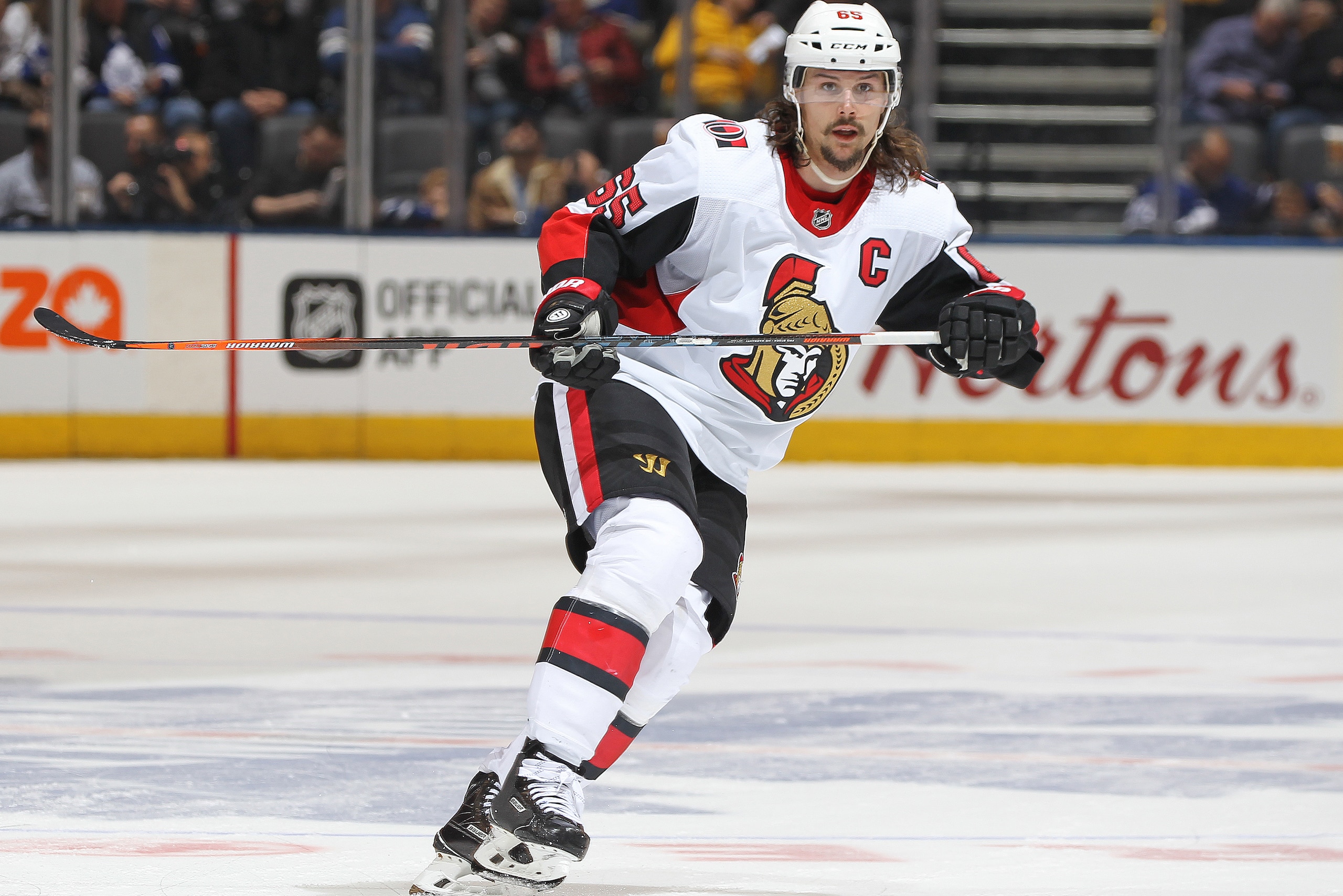 TORONTO, ON - FEBRUARY 10:  Erik Karlsson #65 of the Ottawa Senators skates against the Toronto Maple Leafs during an NHL game at the Air Canada Centre on February 10, 2018 in Toronto, Ontario, Canada. The Maple Leafs defeated the Senators 6-3. (Photo by Claus Andersen/Getty Images)