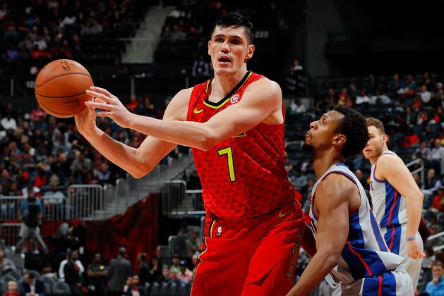 ATLANTA, GA - FEBRUARY 11:  Ish Smith #14 of the Detroit Pistons defends against Ersan Ilyasova #7 of the Atlanta Hawks at Philips Arena on February 11, 2018 in Atlanta, Georgia.  NOTE TO USER: User expressly acknowledges and agrees that, by downloading and or using this photograph, User is consenting to the terms and conditions of the Getty Images License Agreement.  (Photo by Kevin C. Cox/Getty Images)