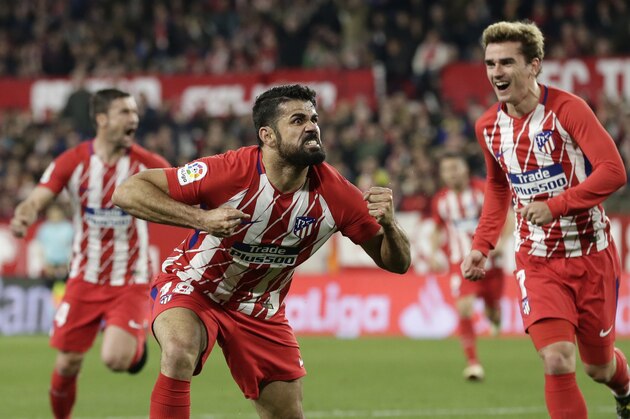 SEVILLA, SPAIN - FEBRUARY 25: Diego Costa of Atletico Madrid, Antoine Griezmann of Atletico Madrid during the La Liga Santander  match between Sevilla v Atletico Madrid at the Estadio Ramon Sanchez Pizjuan on February 25, 2018 in Sevilla Spain (Photo by Eric Verhoeven/Soccrates/Getty Images)